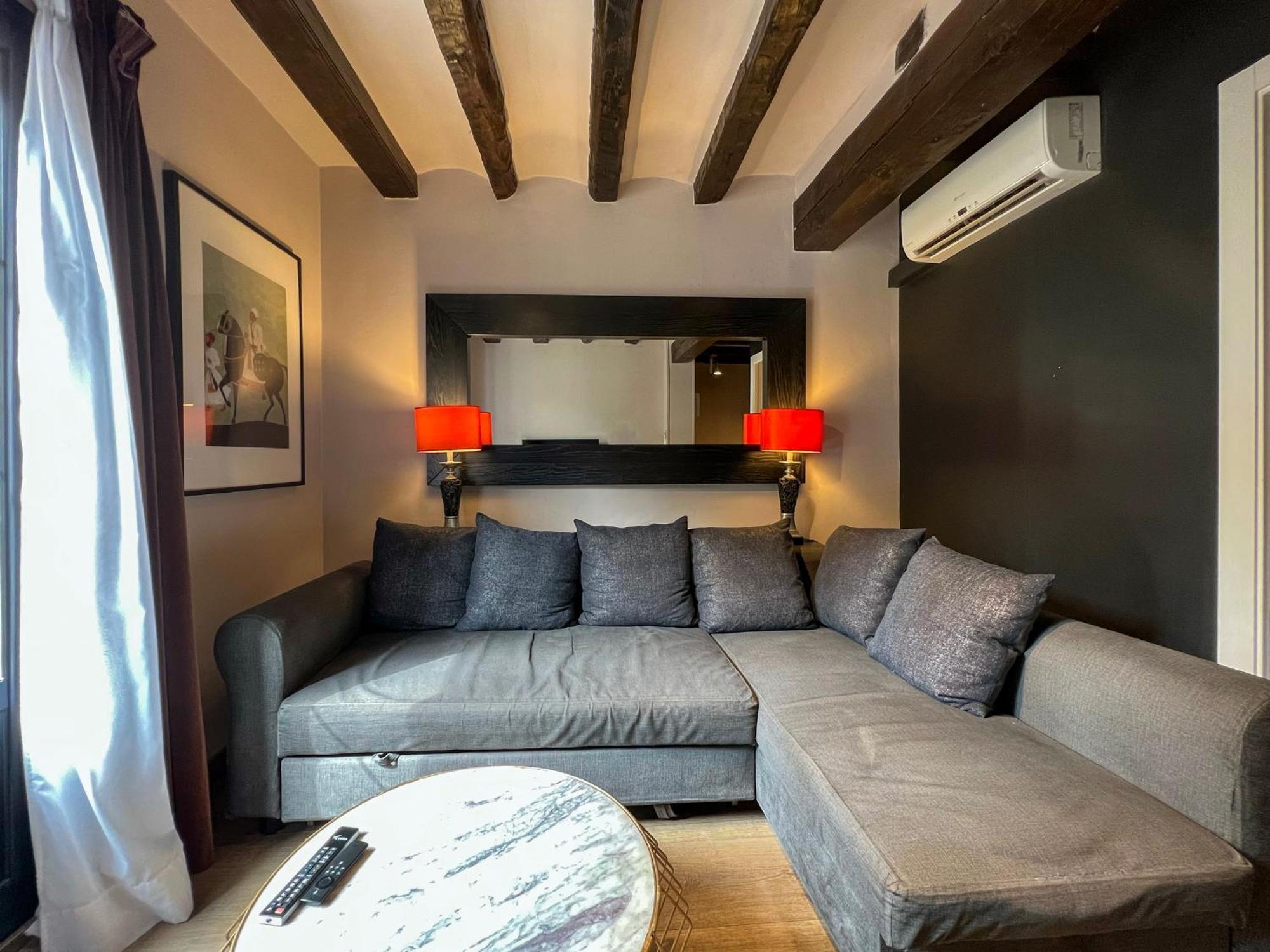 Stay U-Nique Apartments Est Barcelona Bagian luar foto