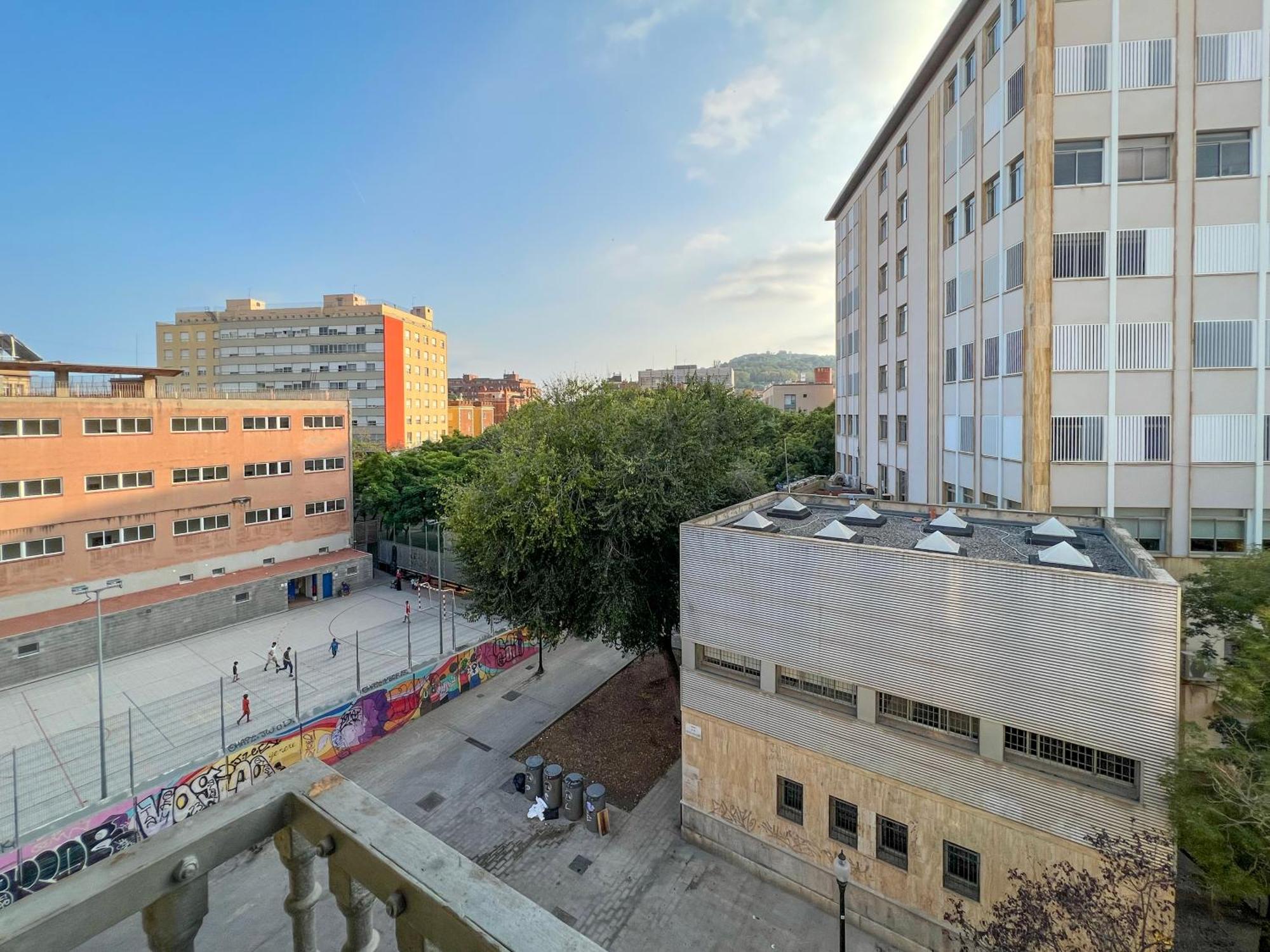 Stay U-Nique Apartments Est Barcelona Bagian luar foto
